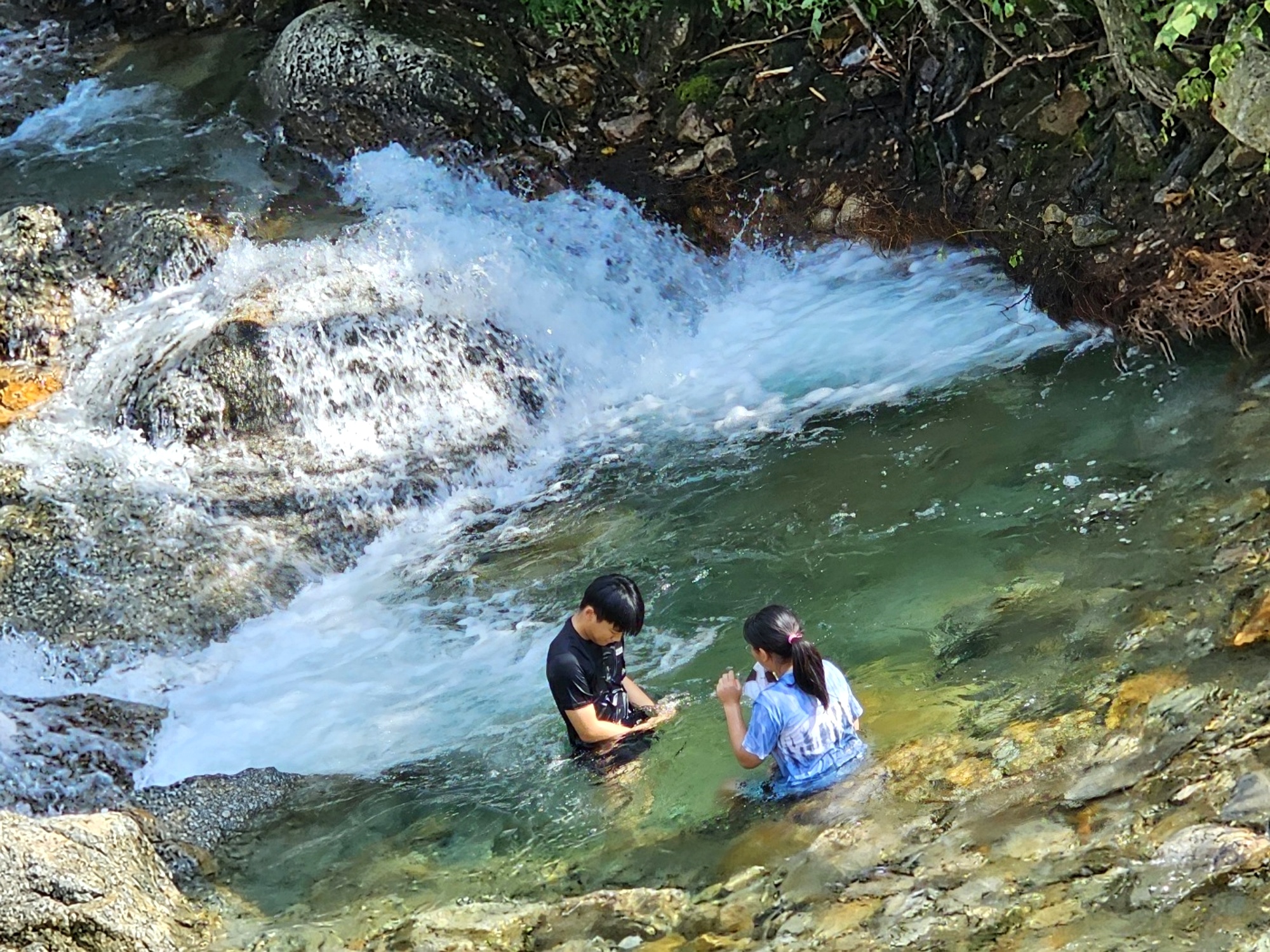 포천 계곡 펜션 더스테이하루 금주산 계곡 풍경